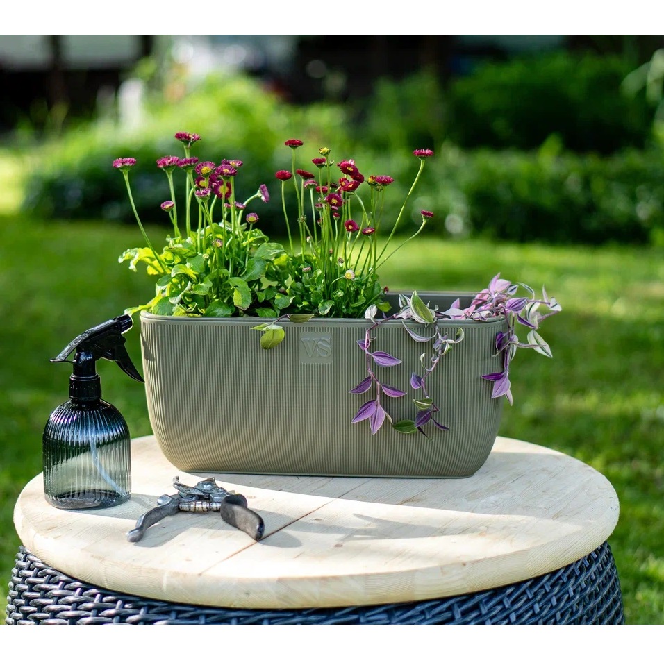 Кашпо пластм. "Фабио" 9,5л 378х190х170мм со вставкой Оливка АМBF-9,5-14  ("VipSet") *1/4 Кашпо пластм. "Фабио" 9,5л 378х190х170мм со вставкой Оливка АМBF-9,5-14  ("VipSet") *1/4