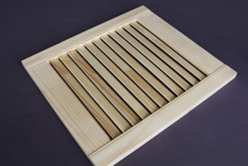 Дверь жалюзийная 993х494х20 мм, деревянная