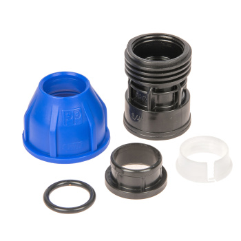 Муфта ПНД компрессия Ø 20х3/4" внутр. резьба *1/100