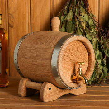 Бочка дубовая на подставке, 1,5л, металлический обруч, кран из латуни 4606515