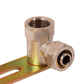 Уголок с креплением 16х1/2"(Ø15) цанга/мама (водорозетка) ПЛАНКА СТМ CLWP1612 *1/20