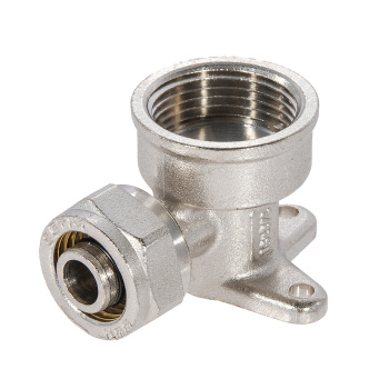 Уголок с креплением 16х3/4"(Ø20) цанга/мама (водорозетка) CLW01634 СТМ *10