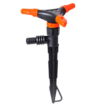 ПОЛИВ Распылитель 1/2 - 3/4 3х-лепестковый со штуцером "ЖУК" *1/100