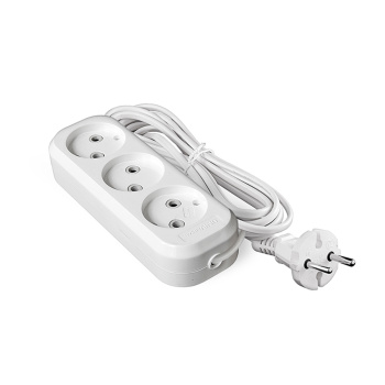 Удлинитель бытовой UNIVersal У6-639, 3 розетки, 3 м, ШВВП, 2х0,75 мм2, 1300 Вт, без заземления