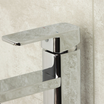 Смеситель для умывальника Potato P1006-2 *1/10 Смеситель для умывальника Potato P1006-2 *1/10